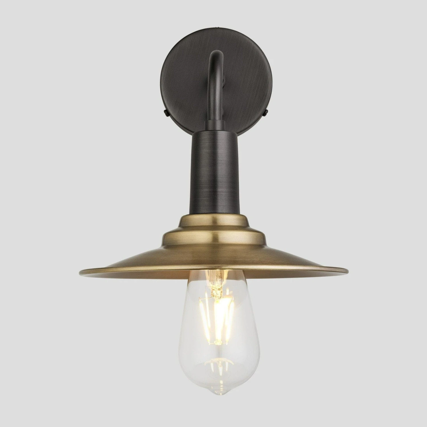 Sleek Flat Wall Light - 8 Inch - Brass