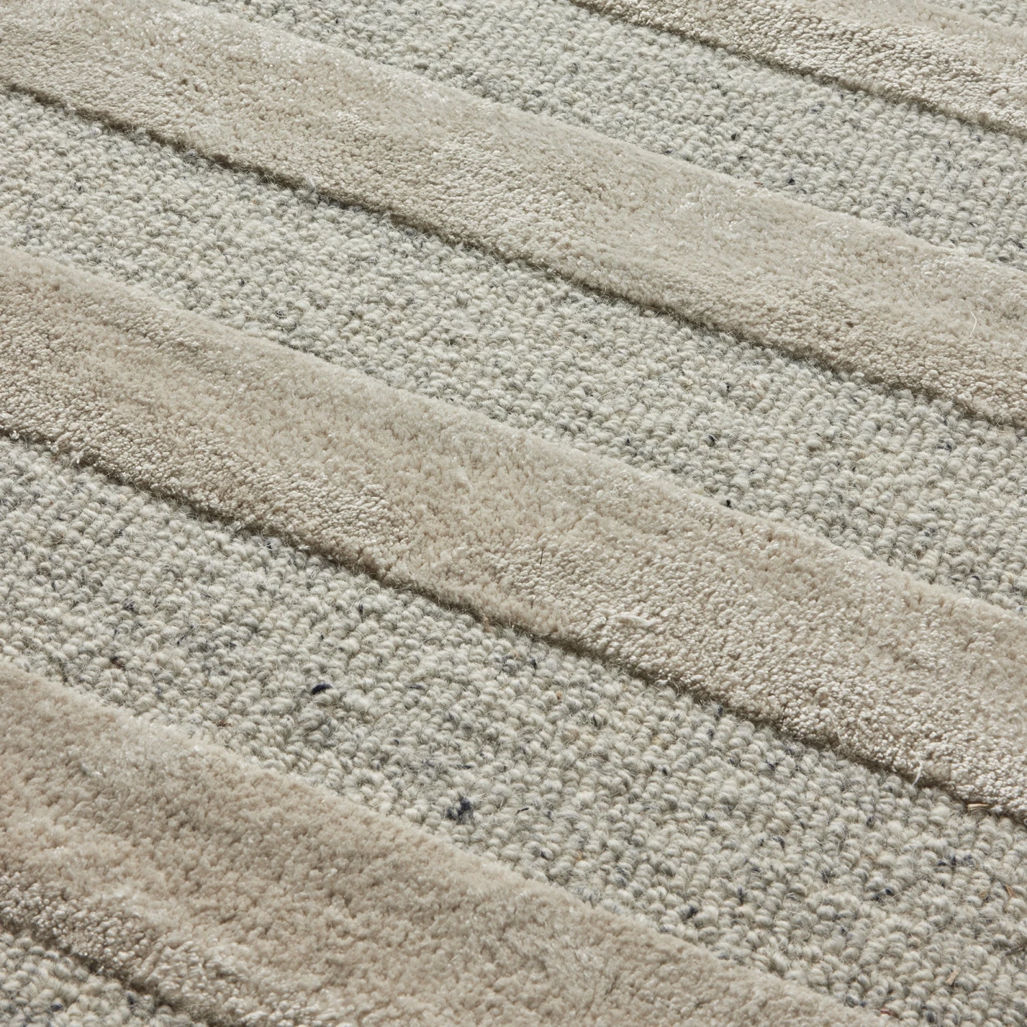 Braco Hand Tufted Wool Rug - Cream & Grey 7 Braco Hand Tufted Wool Rug - Cream & Grey - Image 7