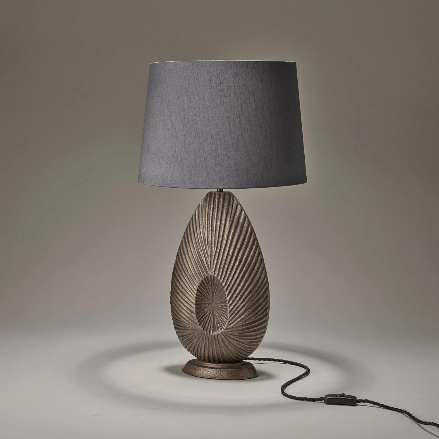 Ornate Tulip Table Lamp - Brass 1 Ornate Tulip Table Lamp - Brass